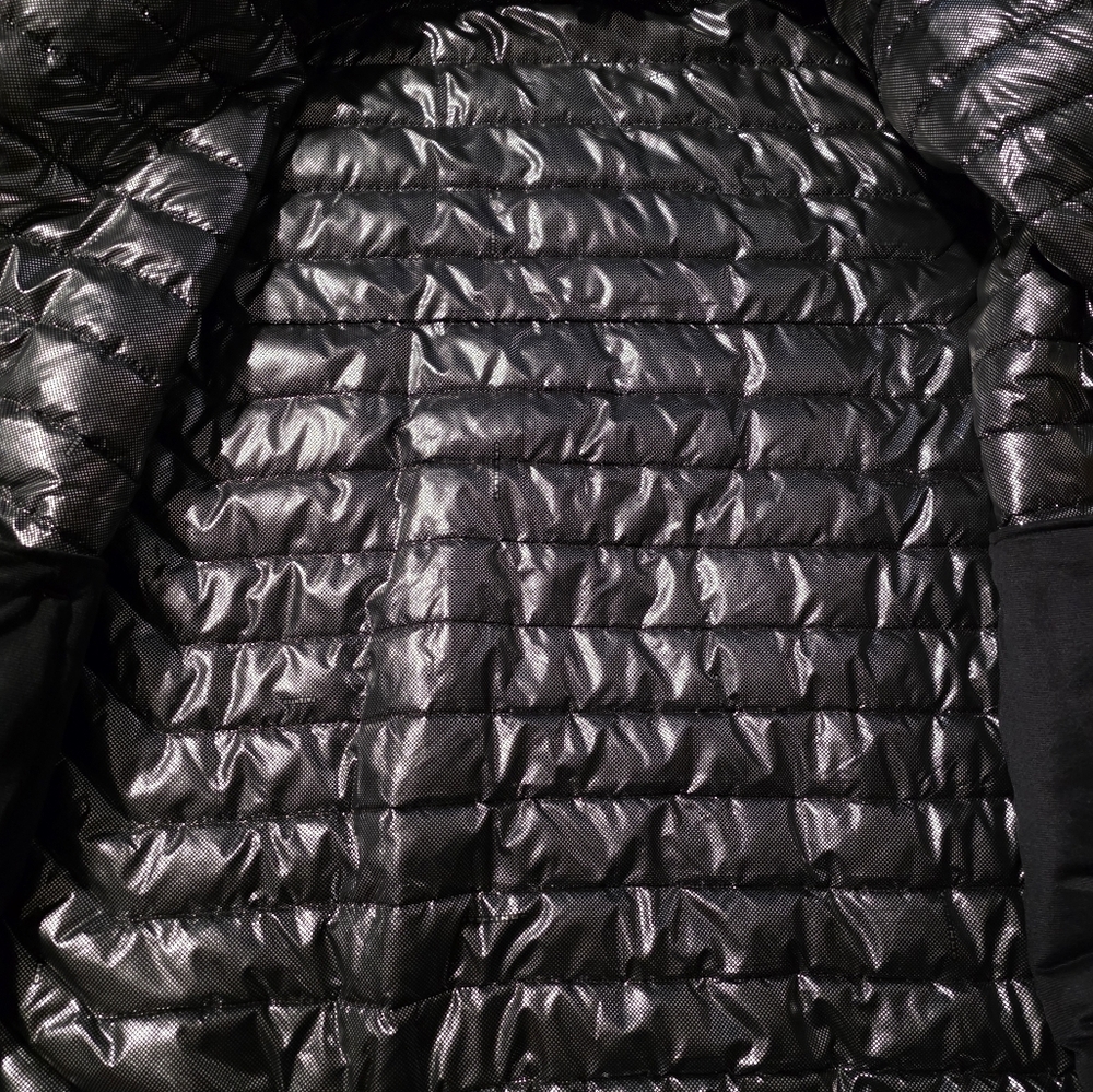 Columbia mens 2xl blk and Burgundy puffer jacket - Picture 3 of 4